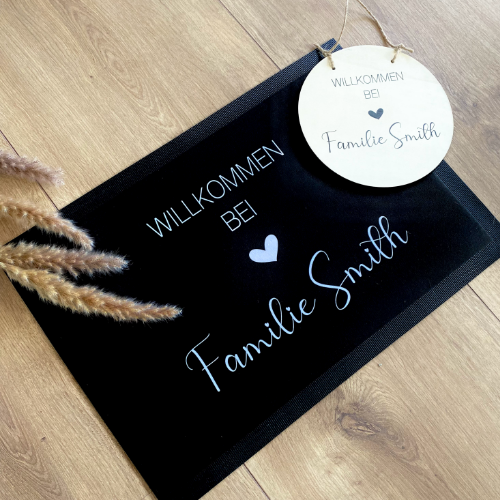 Fußmatte personalisiert mit dem Namen der Familie | Optional als Set mit Türschild erhältlich