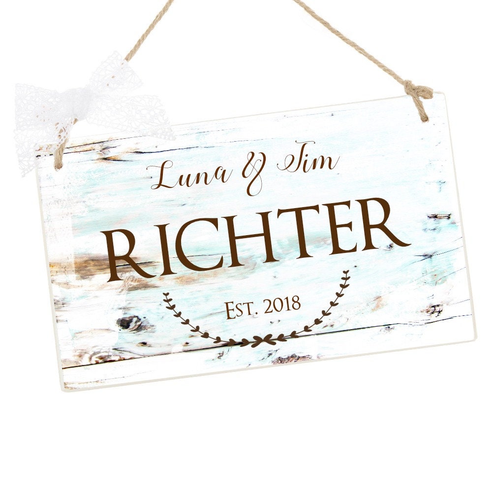 Personalisiertes Haustürschild | Türschild mit Vornamen, Nachnamen und Jahreszahl | Stilvolles Schild in 2 Größen zur Auswahl