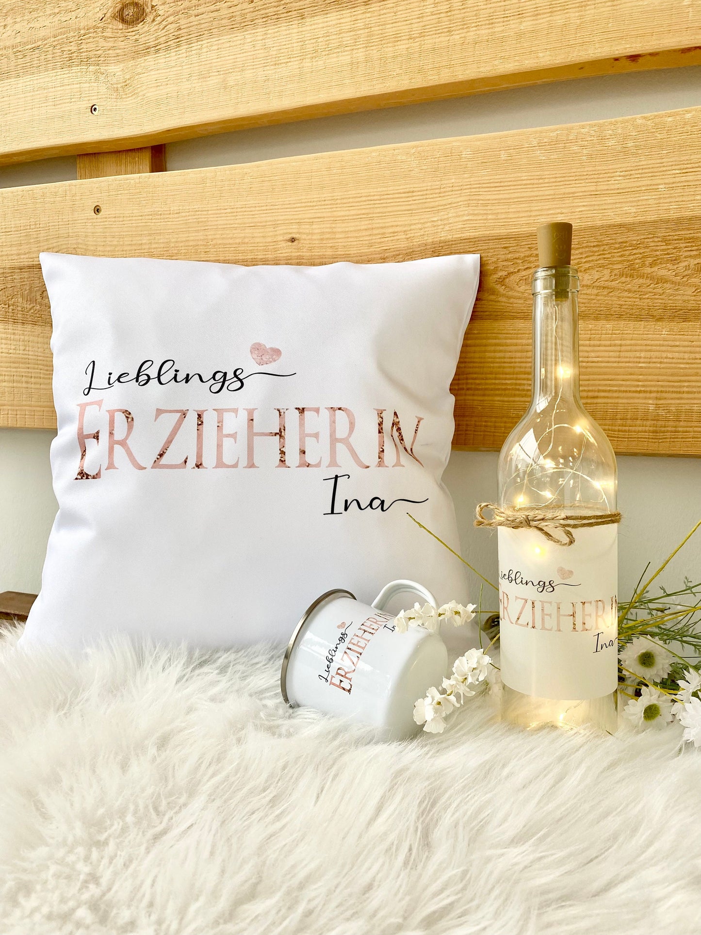 Flaschenlicht "Lieblingserzieherin" mit dem Namen personalisiert | Besonderes und originelles Geschenk | Perfekte Geschenkidee zum Abschied und als Dankeschön | 3 Produktvarianten zur Auswahl