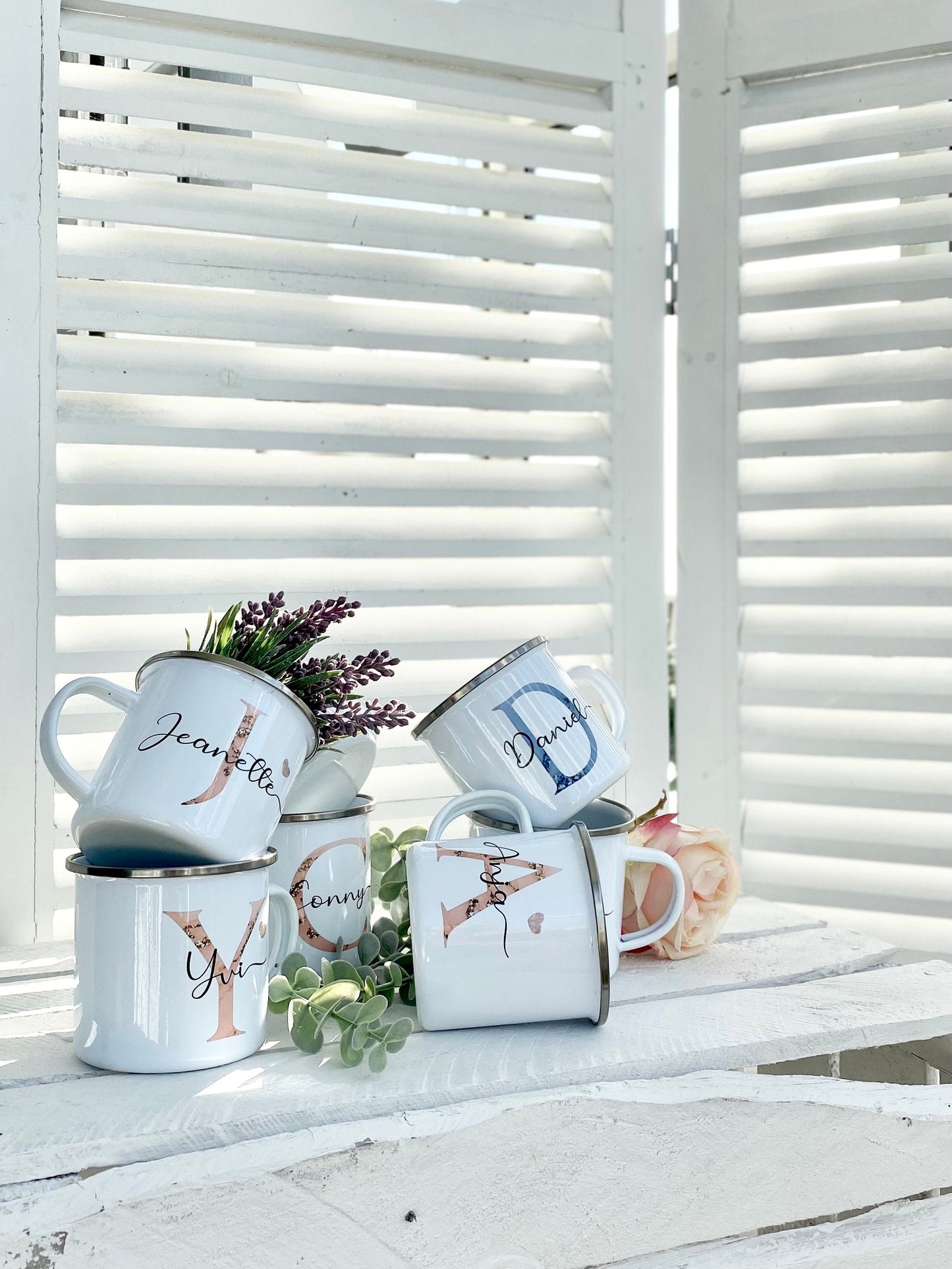 Buchstabentasse, personalisiert mit dem Namen für Ihn und Sie in Blau und Rosa | 2 Motivvarianten zur Auswahl