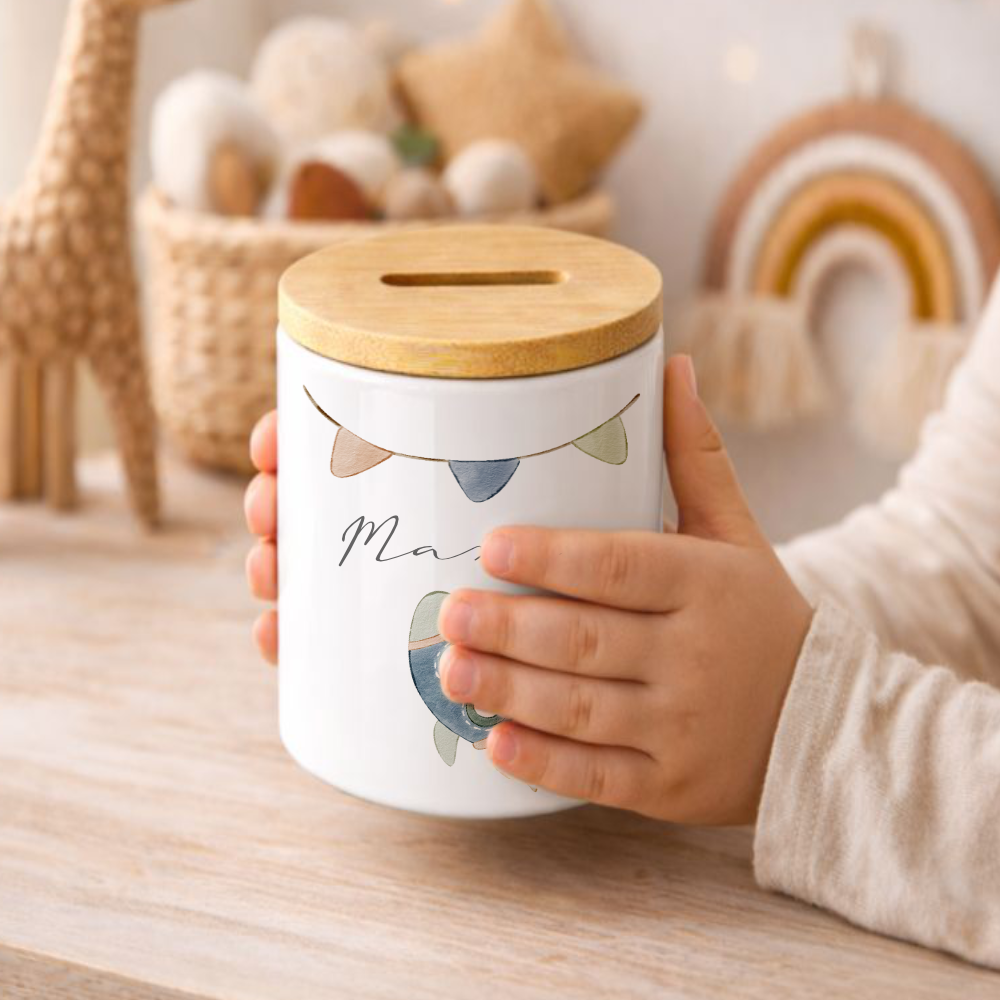 Kinderspardose mit Namen – Personalisierte Spardose aus Keramik mit Bambusdeckel