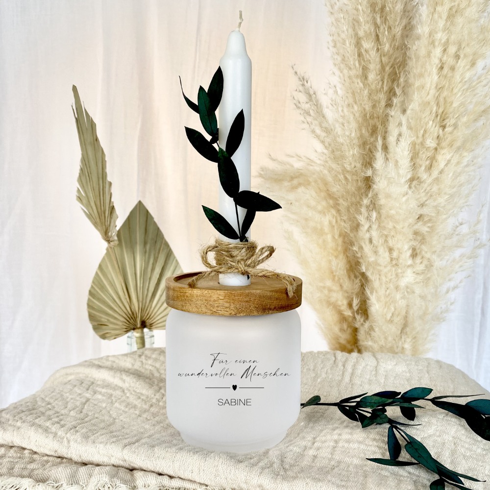 Personalisiertes Geschenkglas "Für einen wundervollen Menschen" mit Wunschtext, Kerze und Trockenblume