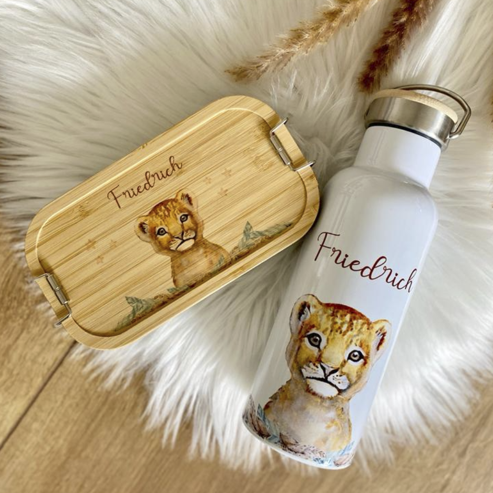 Trinkflasche und Brotdose Löwe mit Namen für Mädchen und Jungen als Geschenk