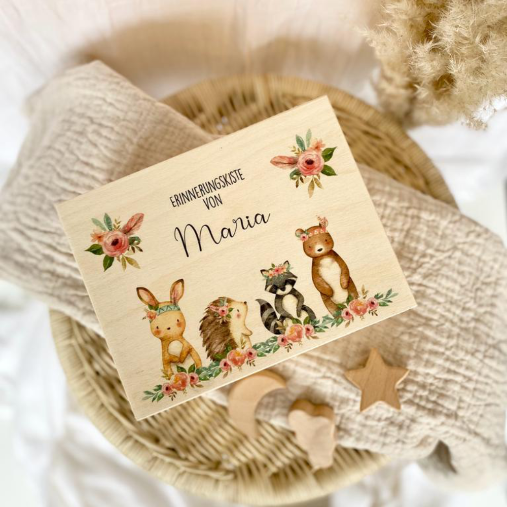 Personalisiertes Babygeschenk - Box aus Holz.