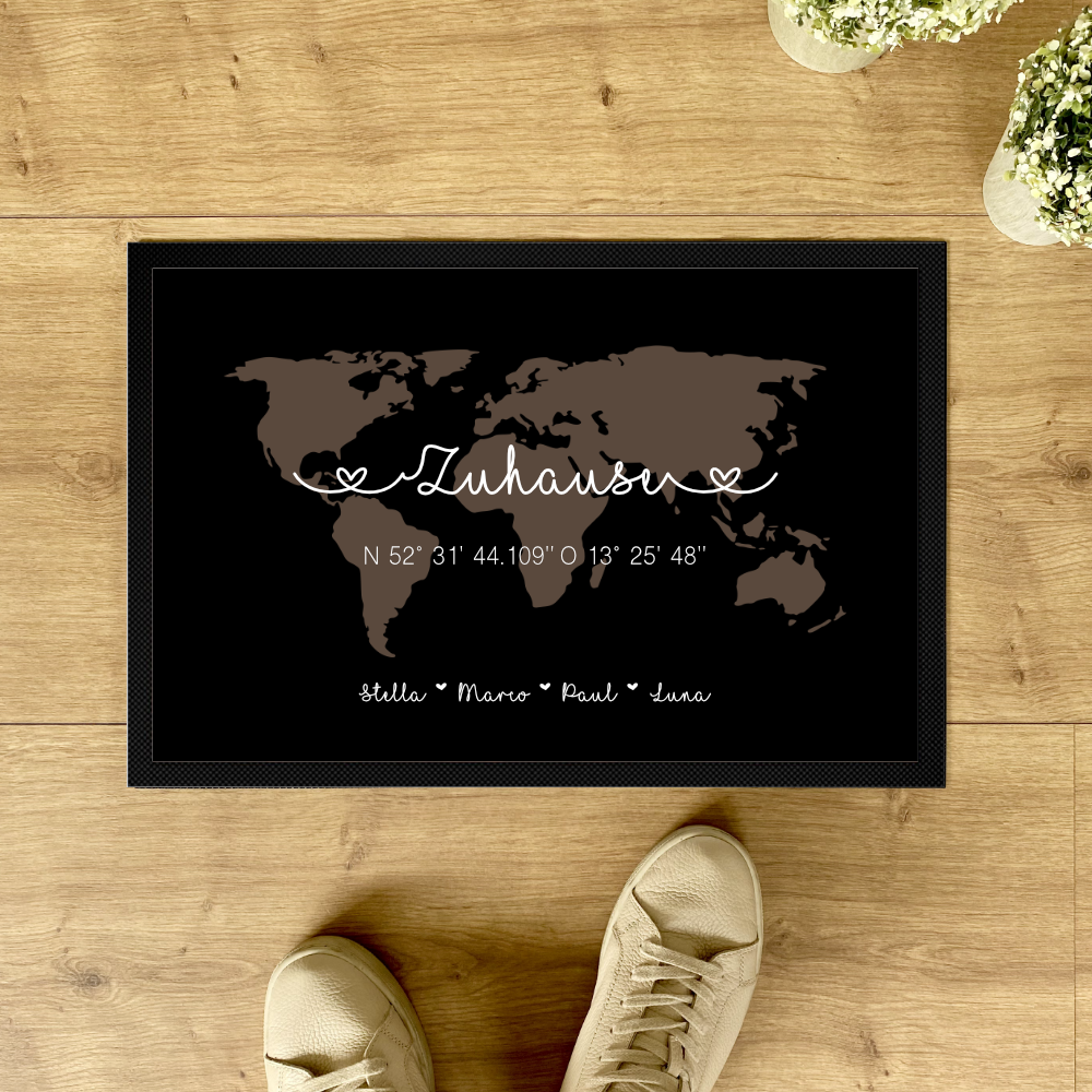 Fußmatte Weltkarte mit Koordinaten u. Namen personalisiert | Optional als  Set mit Türschild erhältlich