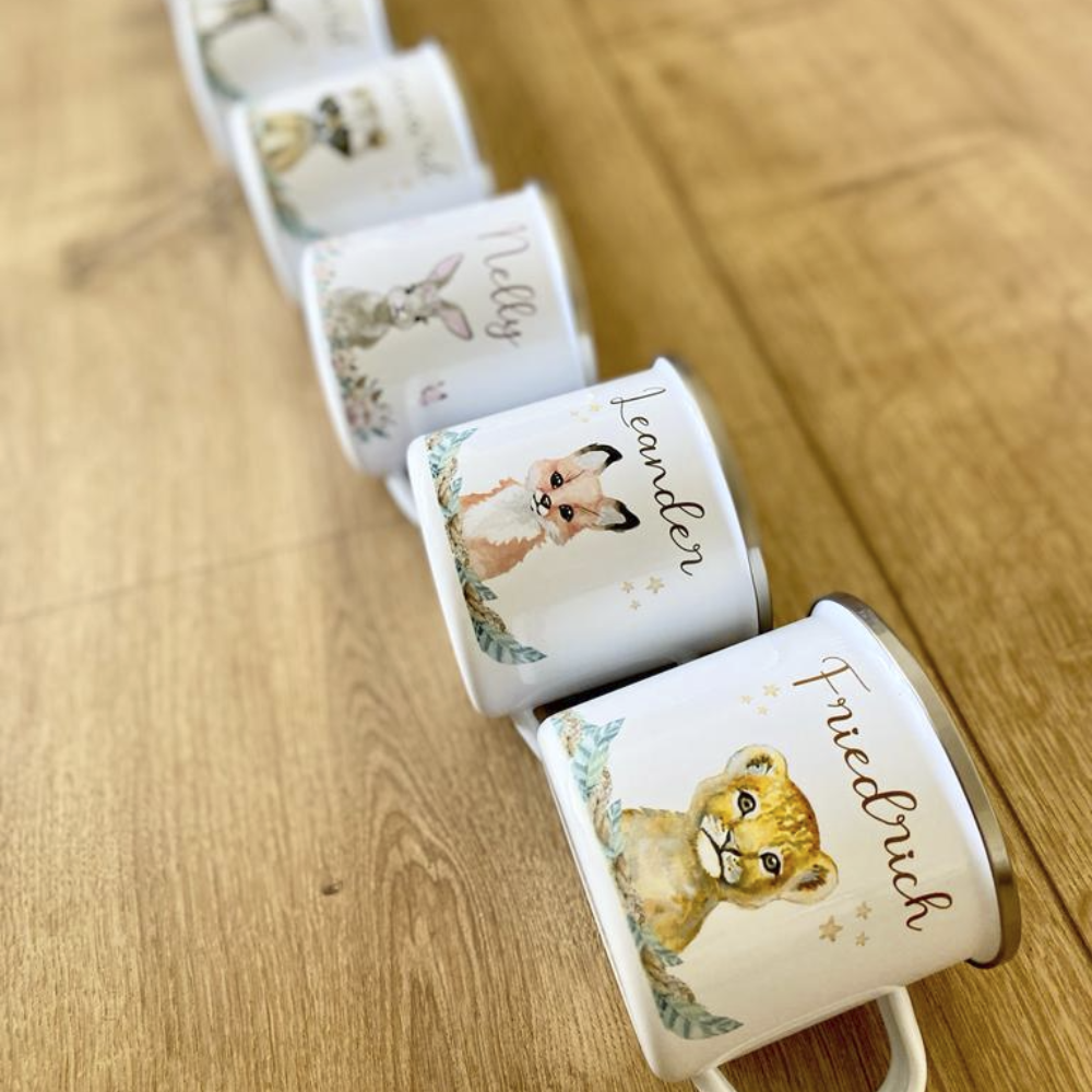 Kindertasse Hase mit Namen des Kindes | Trinkbecher aus Emaille für Mädchen I Personalisierte Tasse als tolles Geschenk  | 4 Motivvarianten zur Auswahl