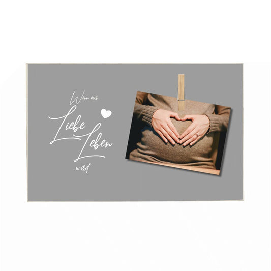 Tolles Fotogeschenk aus Holz für werdende Eltern | Holzbild mit Spruch "Wenn aus Liebe Leben wird“ | Memoboard mit Holzklammer zum selbstständigen Befestigen eines Fotos oder des Ultraschallbildes | 3 Farbvarianten zur Auswahl