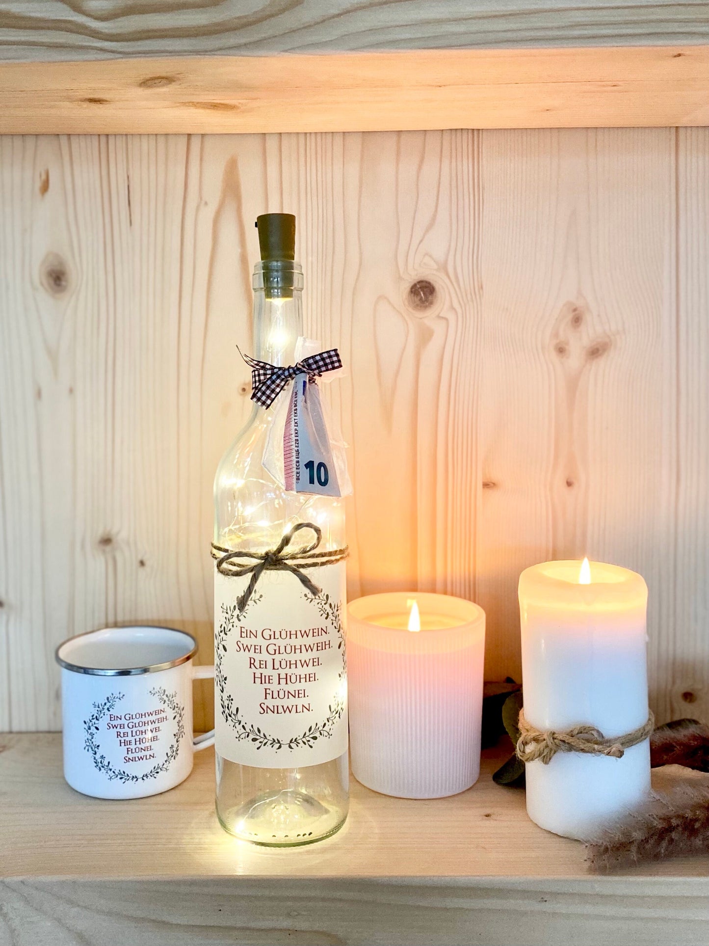 Flaschenlicht mit Spruch "Ein Glühwein, swei Glühweih..." | Originelles Weihnachtsgeschenk u. perfektes Geschenk zum Wichteln