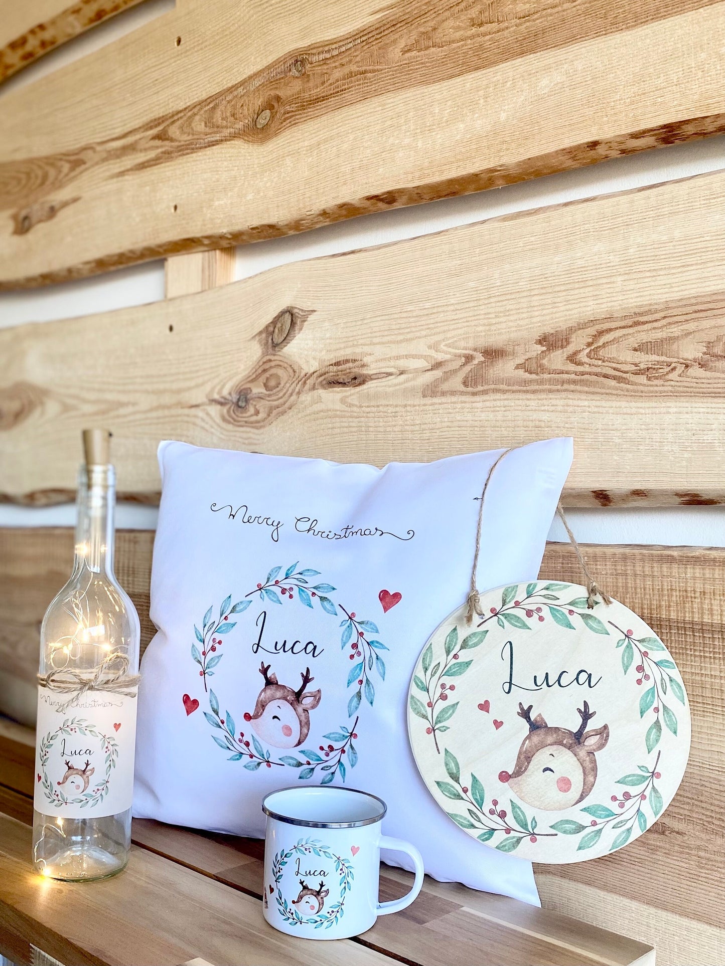 Weihnachtliche Tasse für Kinder | Personalisiert mit Namen | Kinderbecher aus Emaille mit Weihnachtsmotiv "Rentier" | Originelles Weihnachtsgeschenk für Mädchen und Jungen | 4 Produktvarianten zur Auswahl