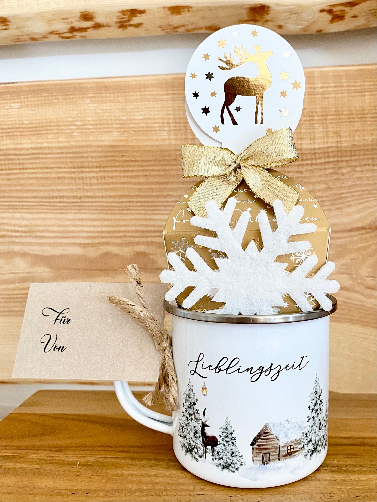 Tasse "Lieblingszeit" | Besonderes Tassengeschenk mit Anhänger zum Beschriften | Perfekte kleine Geschenkidee zu Weihnachten